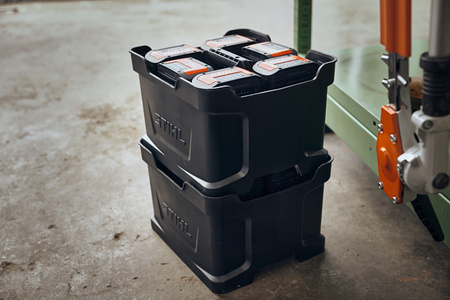 Zasobnik na akumulatory